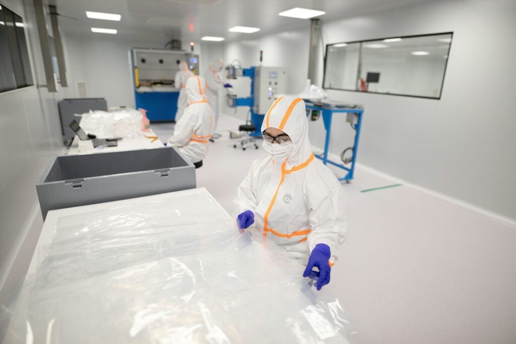Reinraum im Werk von Deus Medical